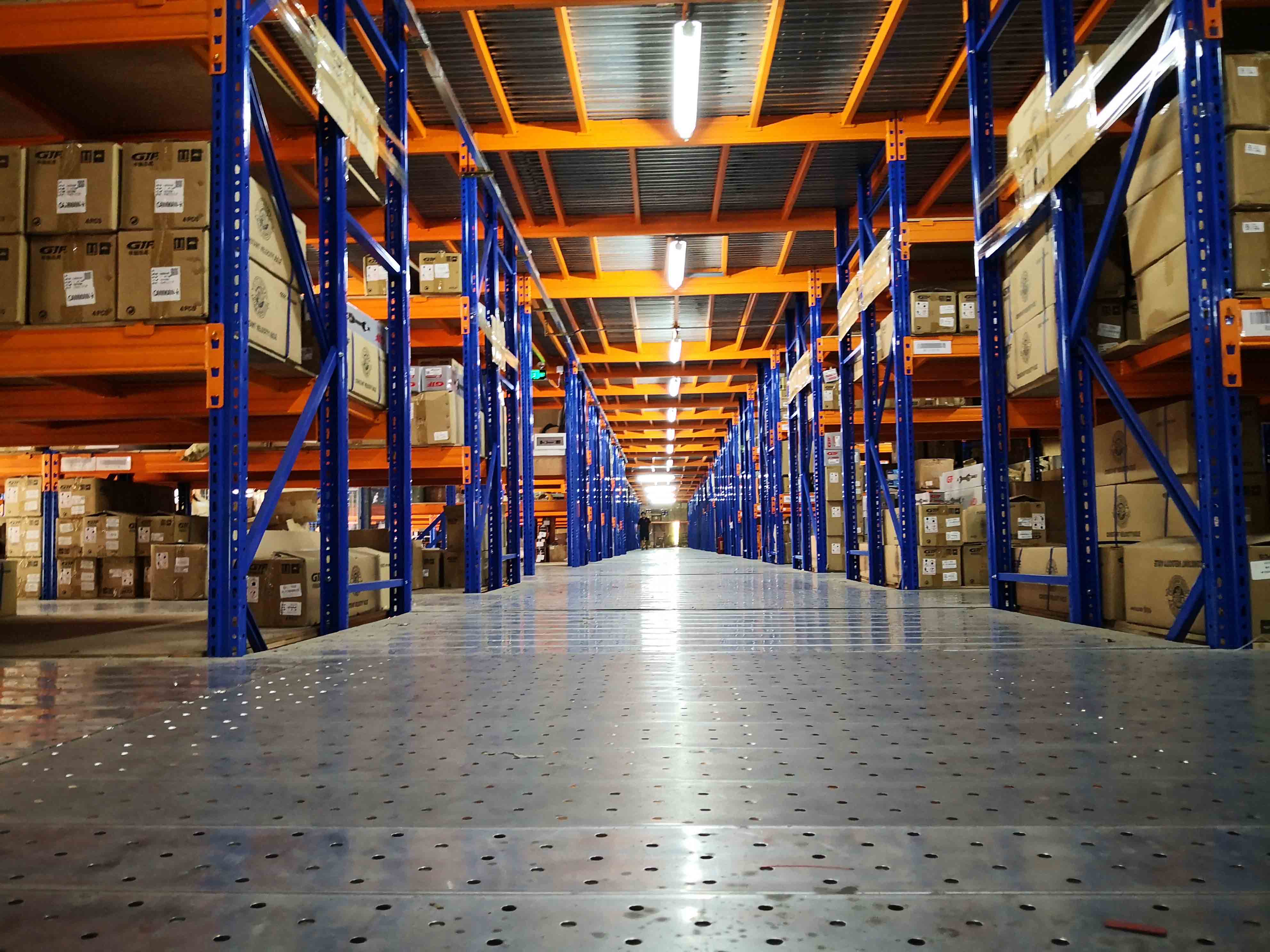 GJF Armaz&eacute;m - Mais de 15.000 SKUs em estoque pronto